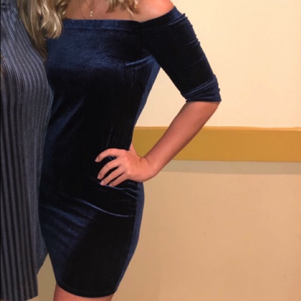 Navy blue off shoulder velvet dress. Size M